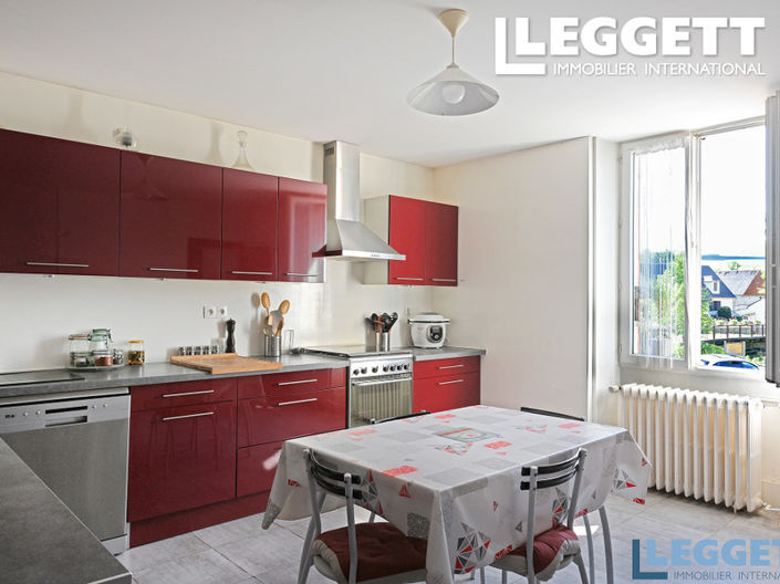 Image No.6-6 Bed House for sale