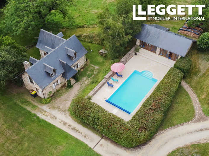 Image No.10-Châteaux de 14 chambres à vendre à Arnac-Pompadour