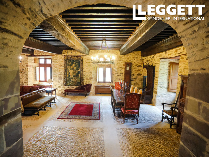 Image No.2-Châteaux de 14 chambres à vendre à Arnac-Pompadour