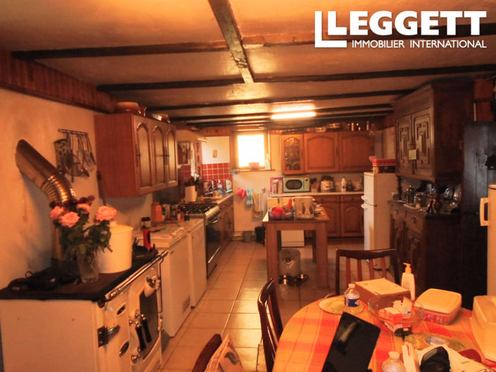 Image No.5-6 Bed House for sale