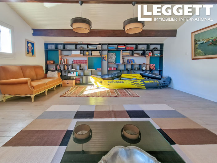 Image No.3-5 Bed House for sale