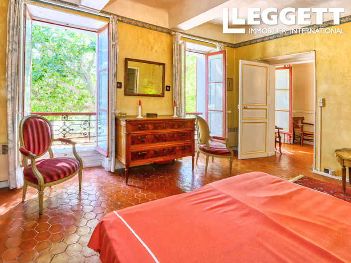 Image No.9-11 Bed House for sale