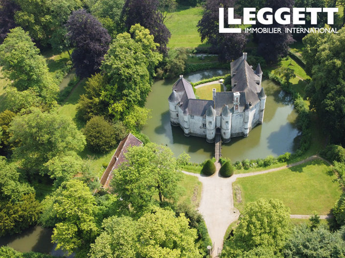 Image No.6-5 Bed Chateaux for sale