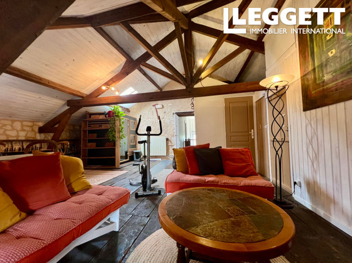 Image No.2-6 Bed House for sale