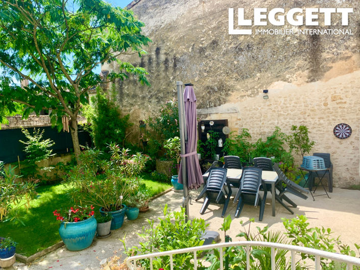 Image No.5-6 Bed House for sale