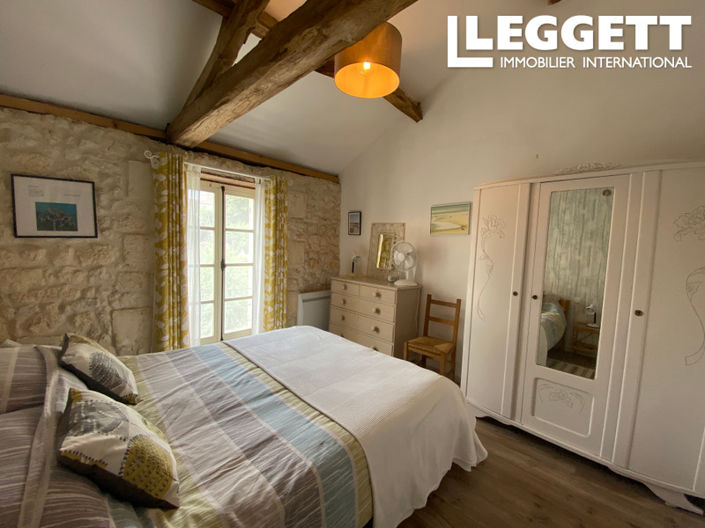 Image No.9-5 Bed House for sale