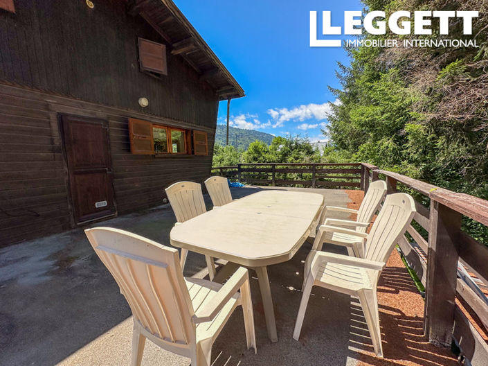 Image No.10-5 Bed House for sale