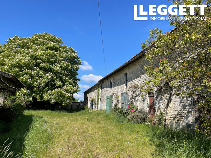 Image No.2-Maison de 1 chambre à vendre à Chef-Boutonne