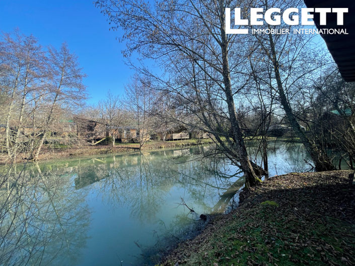 Image No.4-Commercial de 67 chambres à vendre à Les Lèves-et-Thoumeyragues