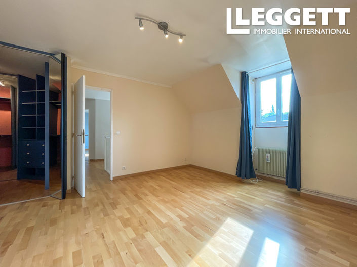 Image No.7-6 Bed House for sale