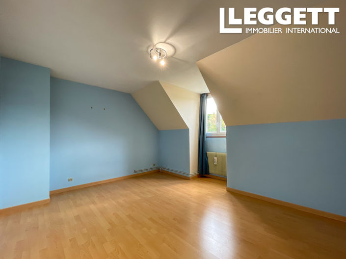 Image No.9-6 Bed House for sale