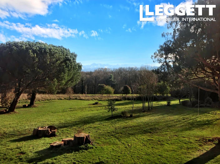 Image No.2-5 Bed House for sale