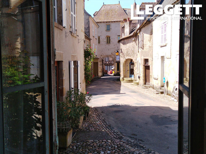 Image No.1-2 Bed House for sale