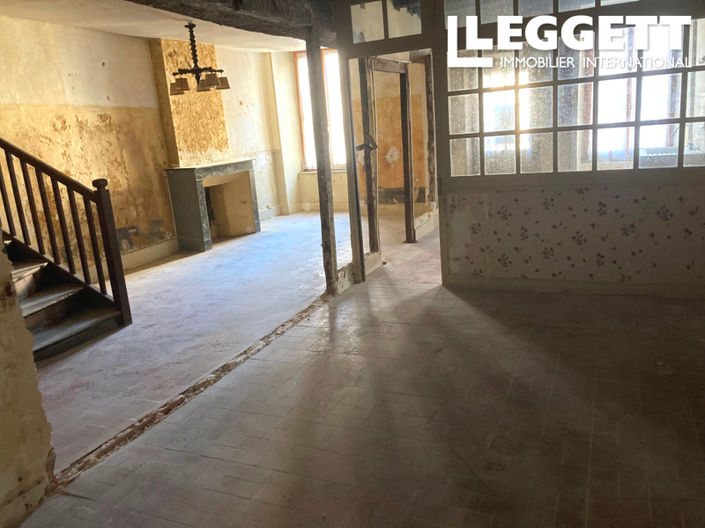 Image No.5-2 Bed House for sale