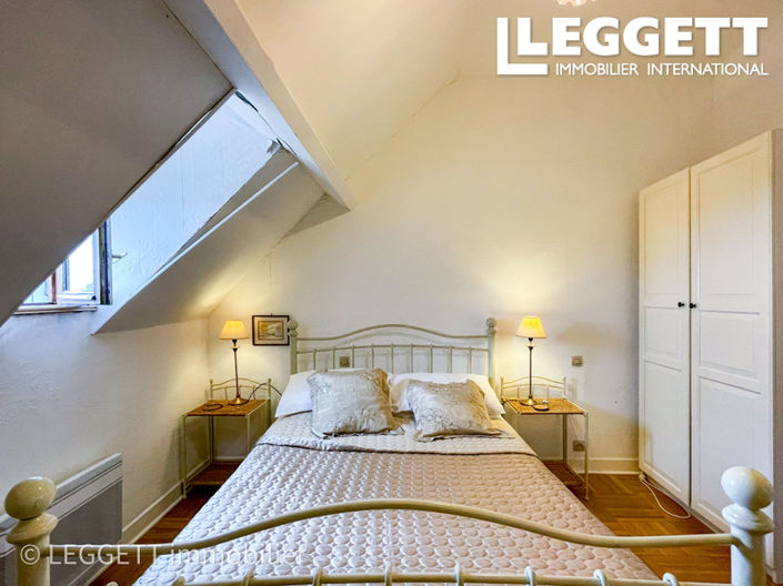 Image No.9-4 Bed House for sale