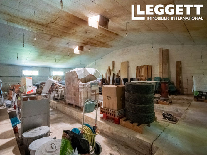 Image No.4-Bar for sale