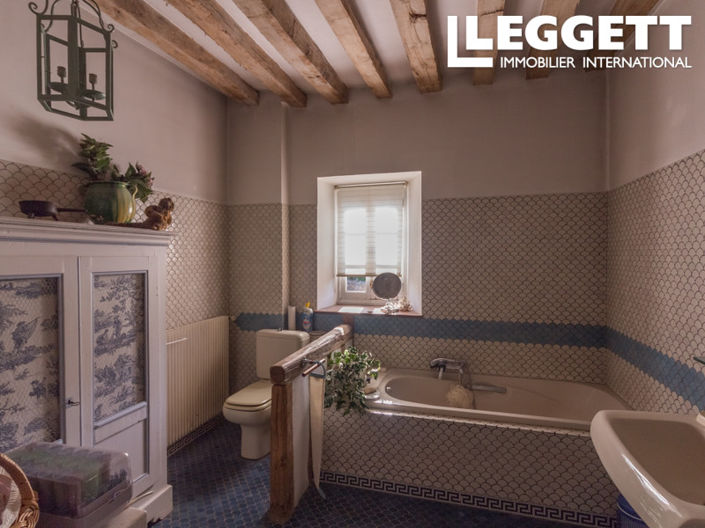 Image No.6-5 Bed House for sale