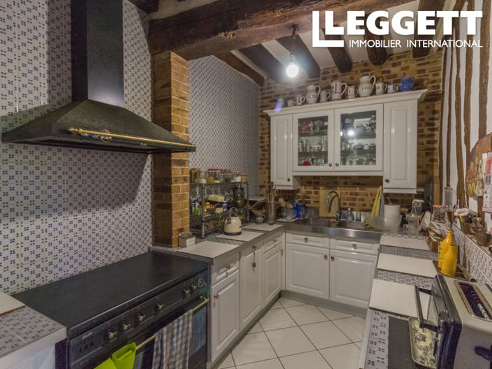 Image No.7-5 Bed House for sale