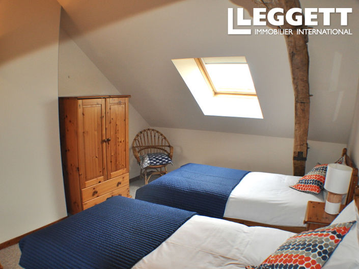 Image No.8-3 Bed House for sale