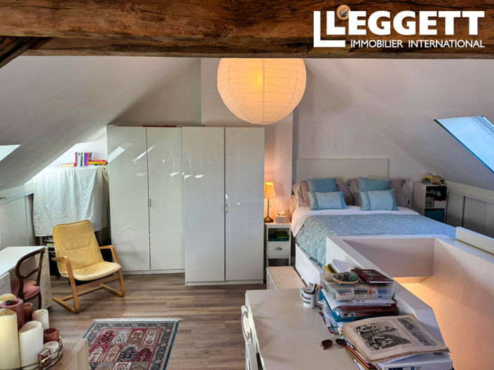 Image No.10-5 Bed House for sale