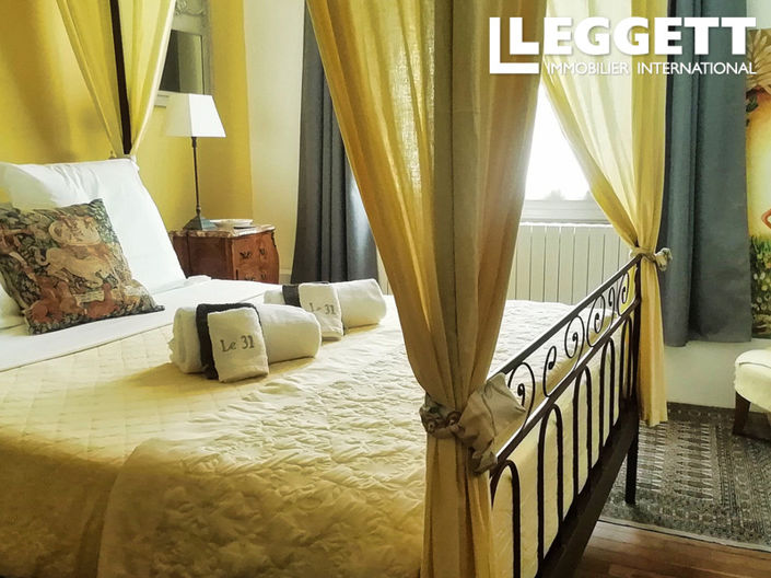 Image No.9-5 Bed House for sale