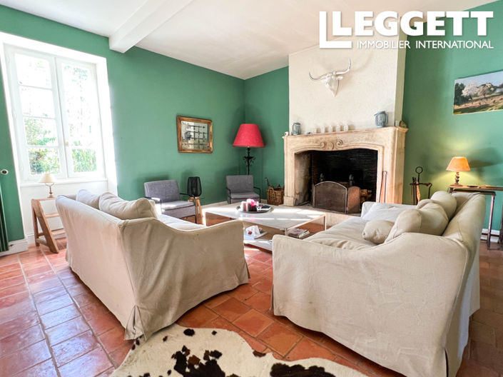 Image No.4-7 Bed House for sale