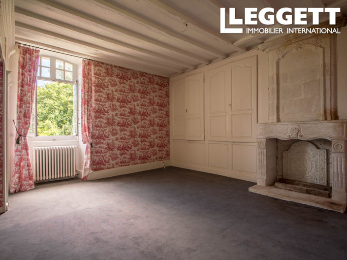 Image No.8-6 Bed House for sale