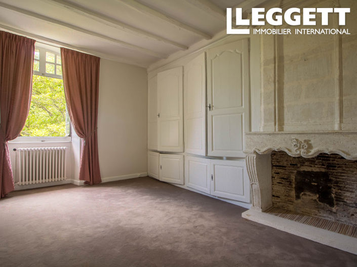 Image No.9-6 Bed House for sale