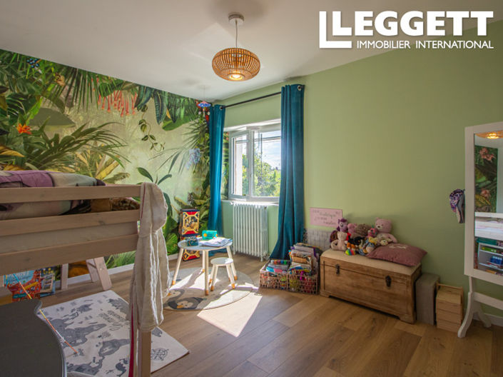 Image No.7-4 Bed House for sale