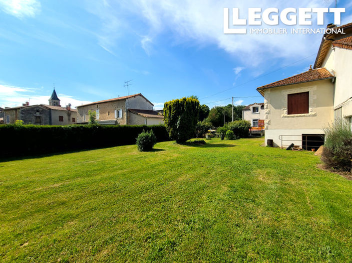 Image No.2-Maison de 3 chambres à vendre à Pleuville