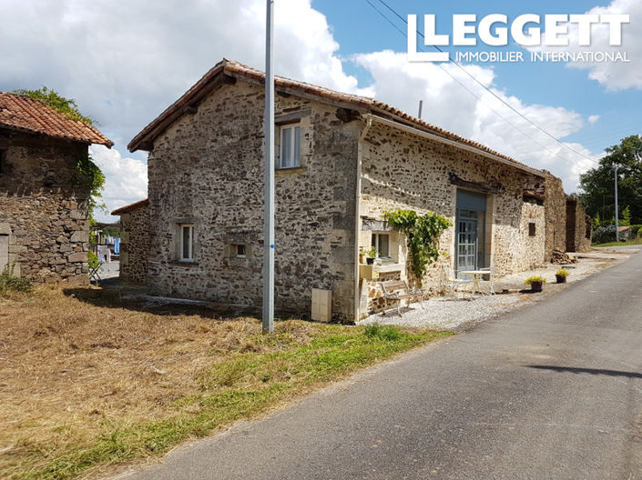 Image No.10-3 Bed House for sale