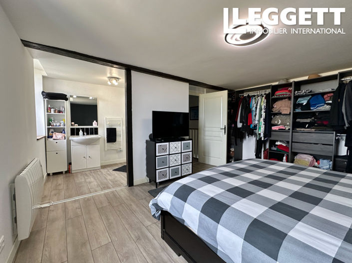 Image No.7-4 Bed House for sale