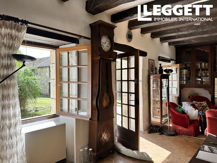 Image No.8-3 Bed House for sale