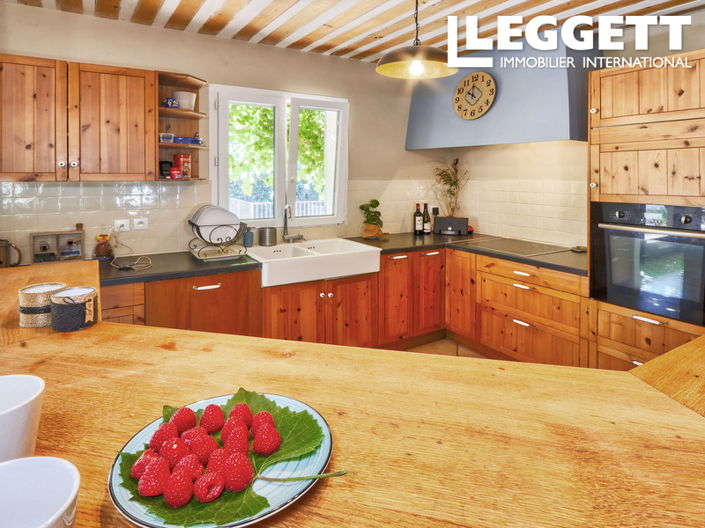 Image No.6-7 Bed House for sale