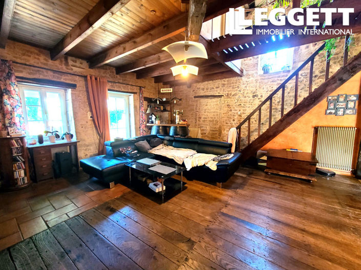 Image No.2-4 Bed House for sale
