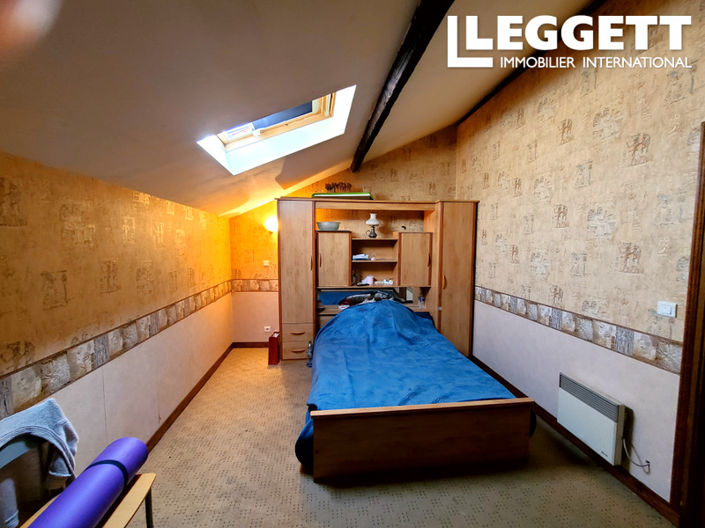 Image No.6-4 Bed House for sale