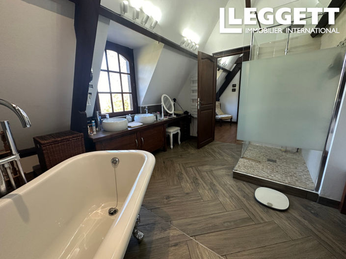 Image No.10-Maison de 5 chambres à vendre à Bourdeilles