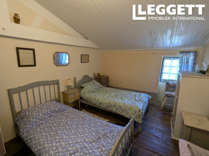 Image No.5-4 Bed House for sale