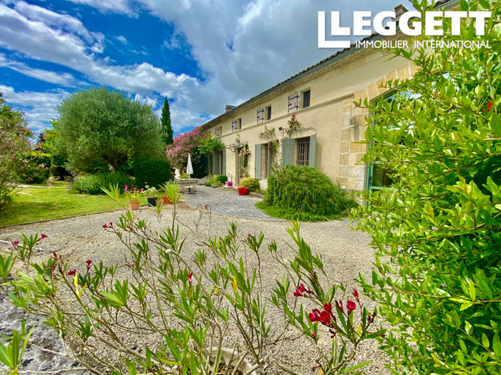 Image No.1-4 Bed House for sale