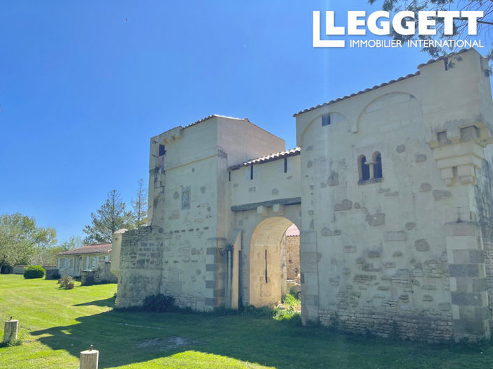 Image No.1-4 Bed Chateaux for sale