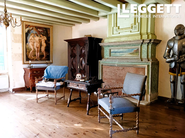 Image No.6-Châteaux de 4 chambres à vendre à Taugon