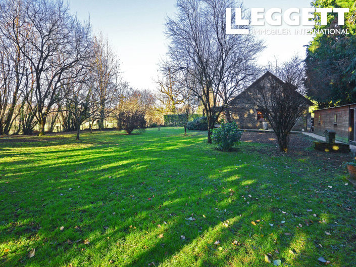 Image No.2-4 Bed House for sale