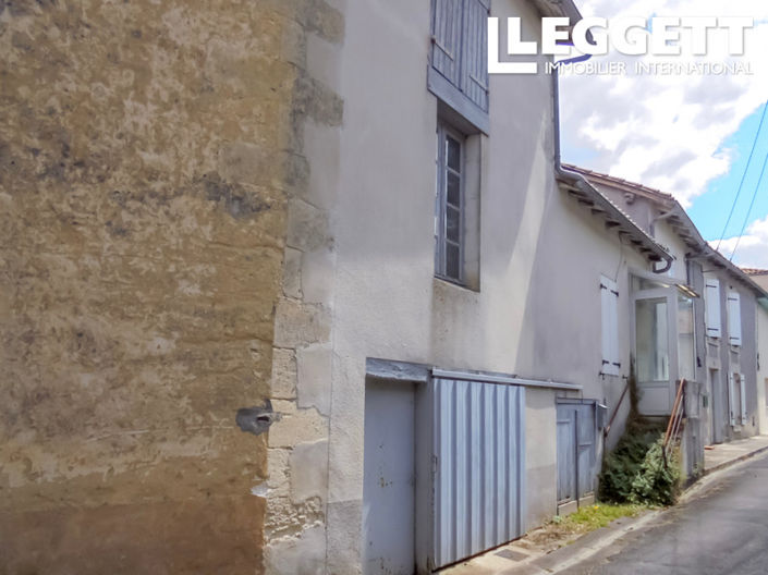 Image No.2-Maison à vendre à Montboyer