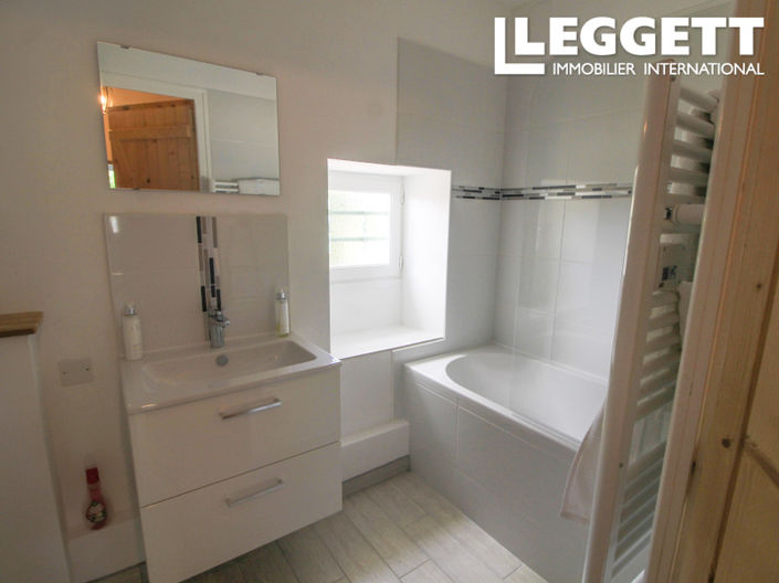 Image No.7-2 Bed House for sale