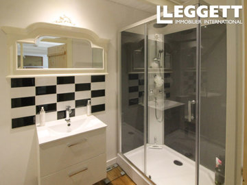 ahr0chm6ly9jzg4uagvzdglhlmltbw8vaw1hz2uvvevom