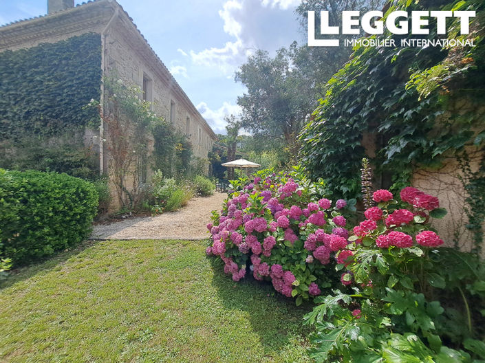 Image No.2-9 Bed House for sale