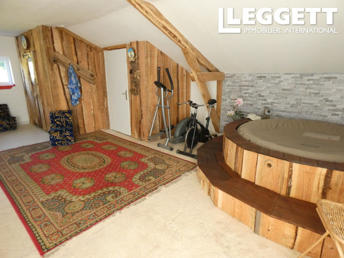 Image No.5-5 Bed House for sale