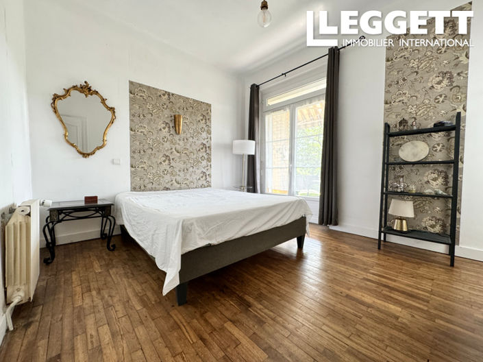 Image No.7-5 Bed House for sale