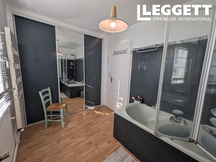 Image No.5-3 Bed House for sale