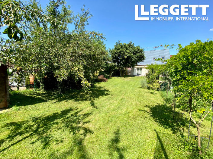 Image No.10-3 Bed House for sale